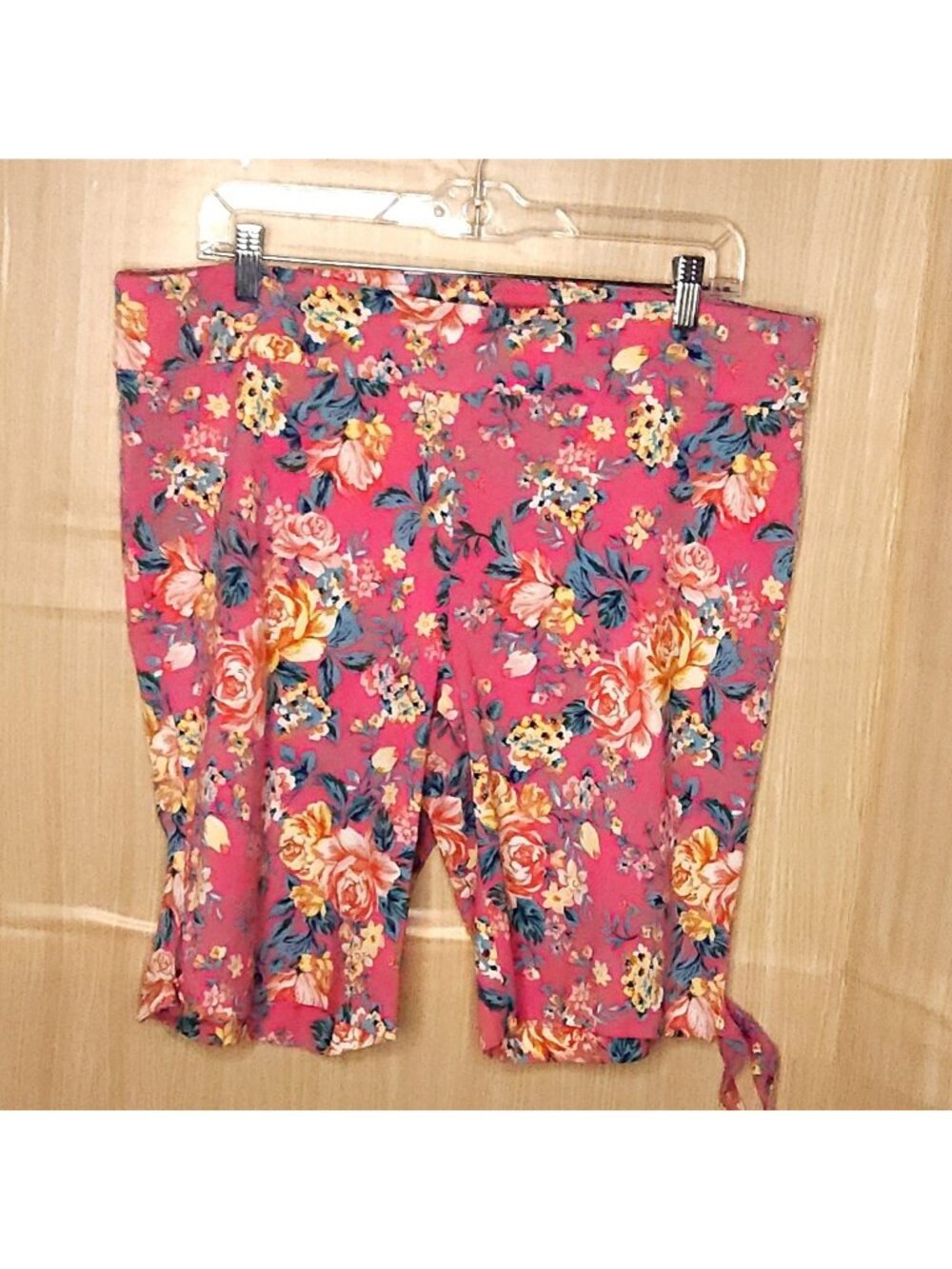 Counterparts Womens Pink Floral Slim Fit Pull On Shorts XL